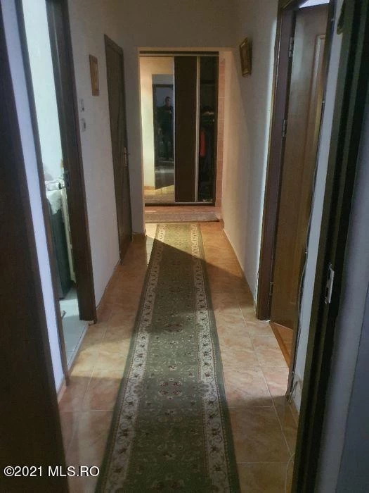 677973533