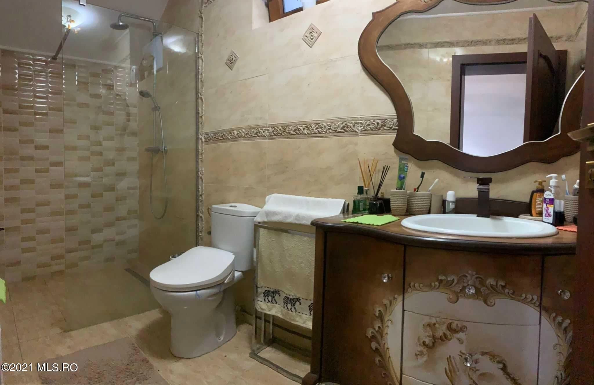 Strada LIVEZILOR, Giroc, Timis, 0000, 4 Dormitoare Dormitoare, 2 BăiBăi,Casa/Vila,Anunturi Verificate,LIVEZILOR,0,F3-28978