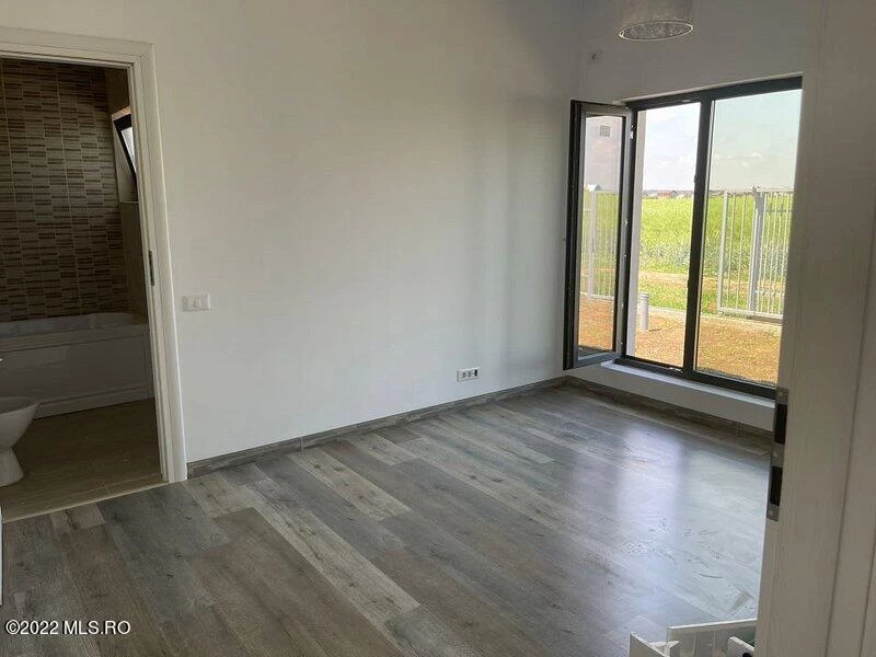 181815220_800x600w8672d7304ff07692270cfd