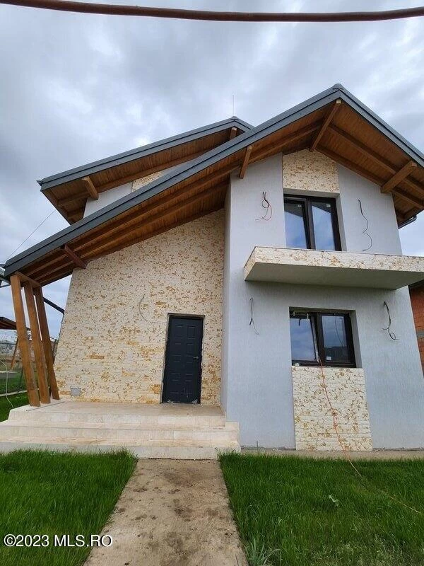 Strada FLUTURILOR, Berceni, Bucuresti Ilfov, 4 Dormitor Dormitoare, 2 BaieBăi,Casa/Vila,Anunturi Verificate,FLUTURILOR,0,F1-213921