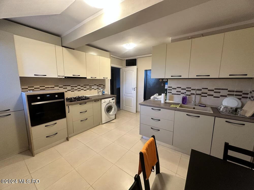 Strada CIRESULUI, Bucuresti, Bucuresti Ilfov, 2 Dormitoare Dormitoare, 2 BăiBăi,Apartament,Anunturi Verificate,CIRESULUI,0,F1-224653