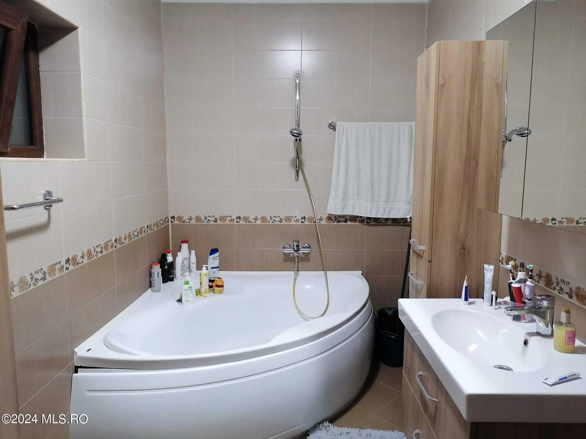 Drumul FERMEI, Popesti Leordeni, Bucuresti Ilfov, 2 Dormitor Dormitoare, 1 BaieBăi,Apartament,Anunturi Verificate,FERMEI,0,F1-226111