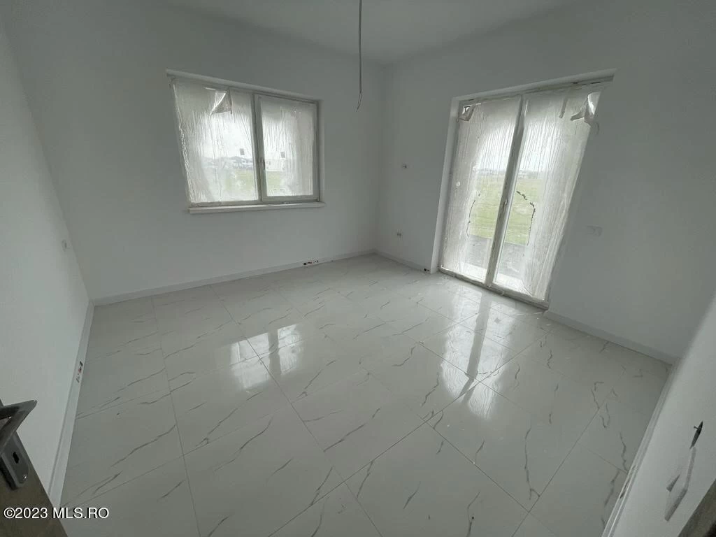 Strada BICAZ, Giroc, Timis, 6 Dormitor Dormitoare, 4 BaieBăi,Casa/Vila,Anunturi Verificate,BICAZ,0,F3-37097
