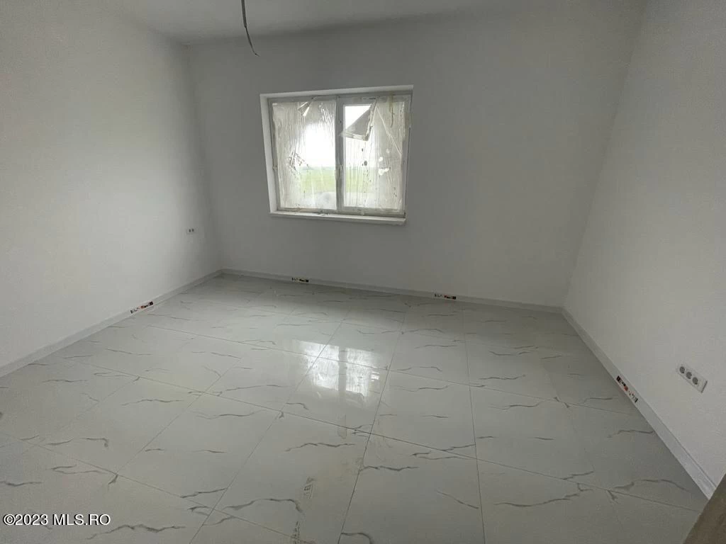 Strada BICAZ, Giroc, Timis, 6 Dormitor Dormitoare, 4 BaieBăi,Casa/Vila,Anunturi Verificate,BICAZ,0,F3-37097