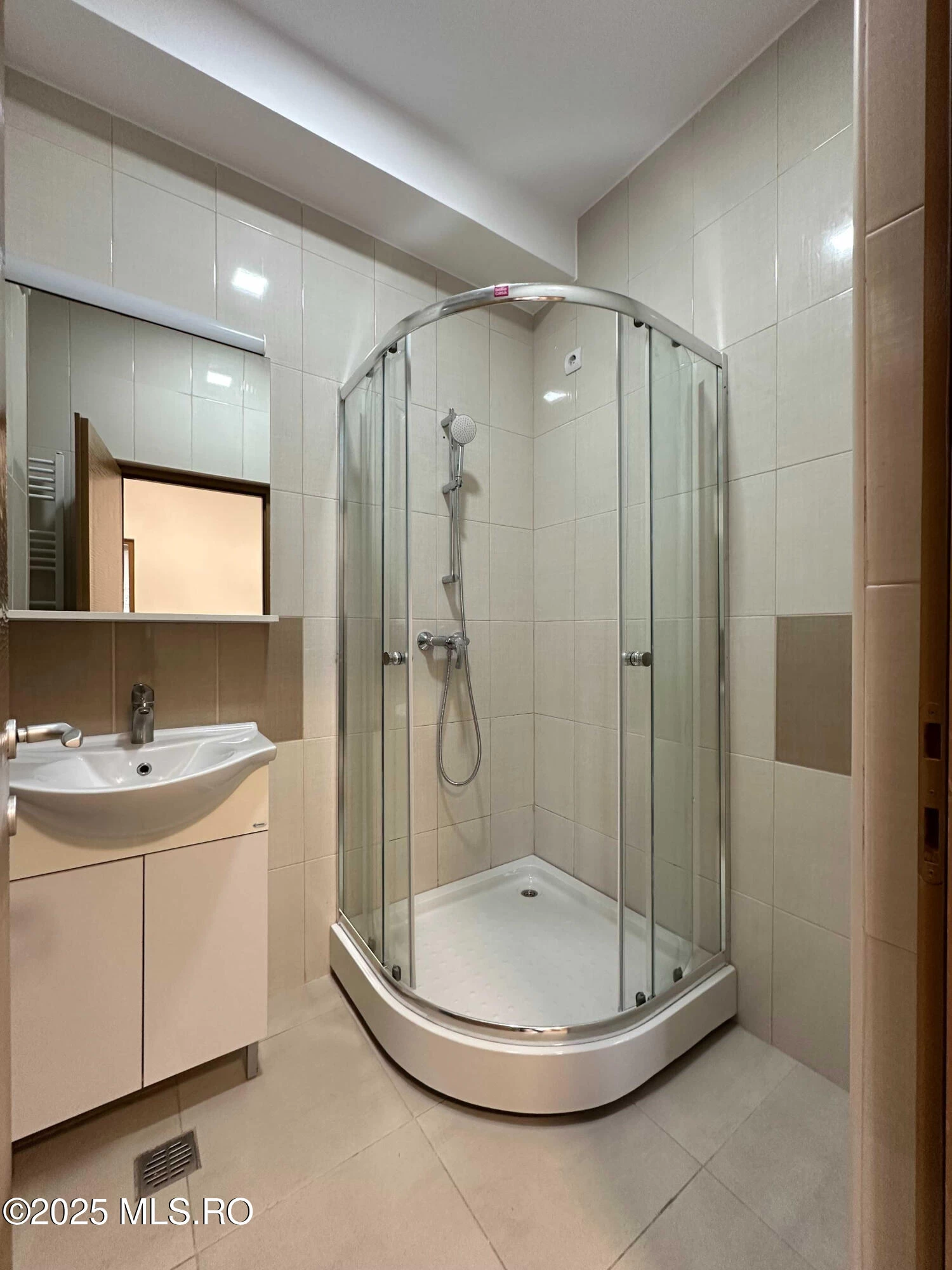 Strada CONSTANTIN BOBESCU, Constanta, Constanta, 1 Dormitor Dormitoare, 1 BaieBăi,Apartament,Anunturi Verificate,CONSTANTIN BOBESCU,0,F5-51394