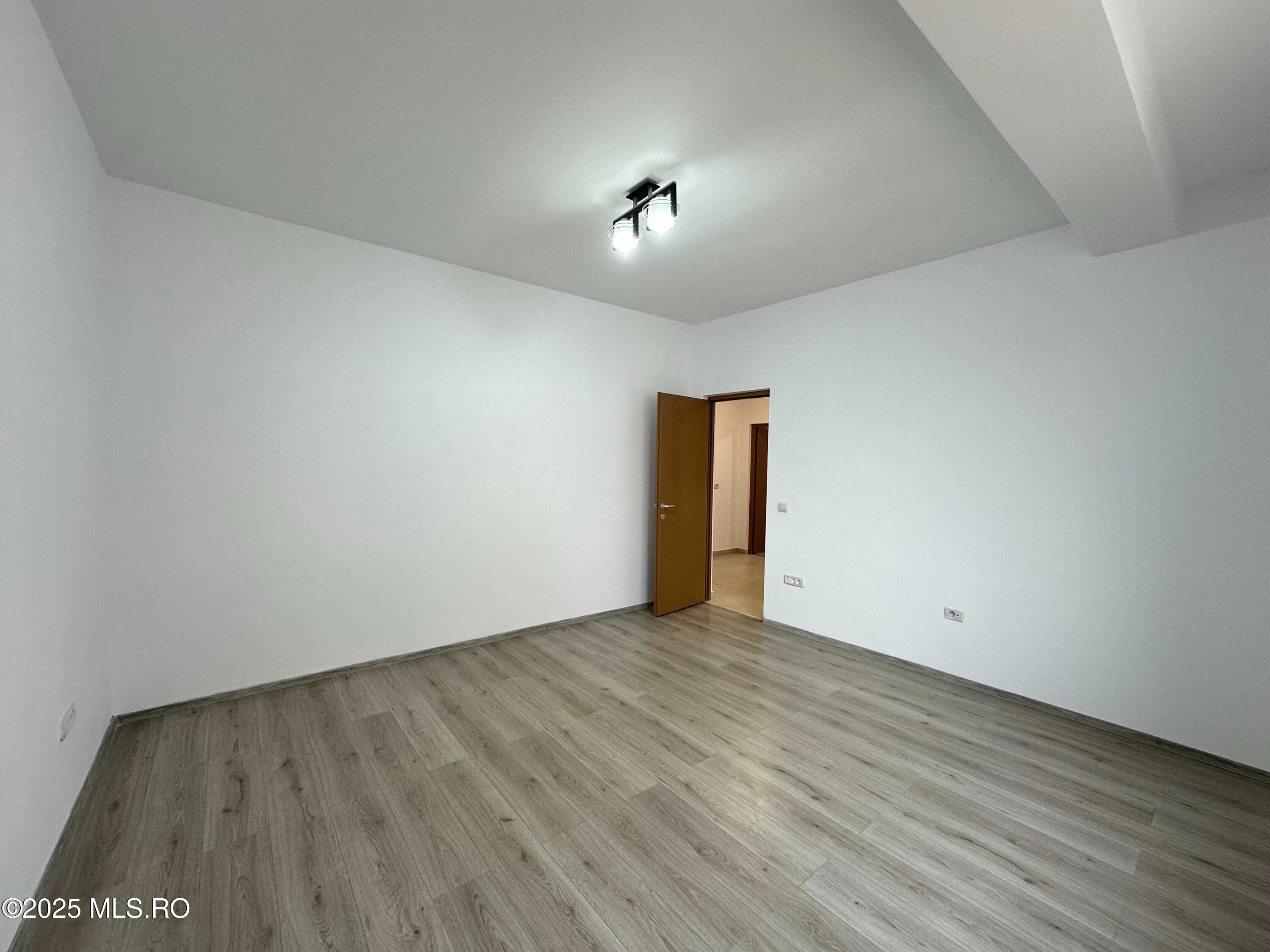 Strada CONSTANTIN BOBESCU, Constanta, Constanta, 1 Dormitor Dormitoare, 1 BaieBăi,Apartament,Anunturi Verificate,CONSTANTIN BOBESCU,0,F5-51394