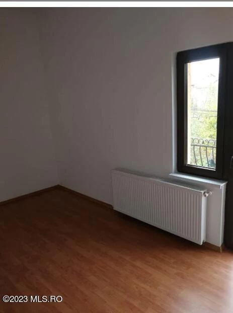 Strada PESCARUSULUI, Otopeni, Bucuresti Ilfov, 0000, 4 Dormitoare Dormitoare, 6 BăiBăi,Casa/Vila,Anunturi Verificate,PESCARUSULUI,0,F1-233354