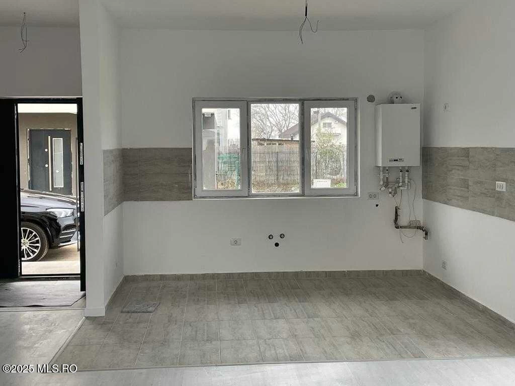 Strada ORIENTULUI, Tunari, Bucuresti Ilfov, 3 Dormitor Dormitoare, 2 BaieBăi,Casa/Vila,Anunturi Verificate,ORIENTULUI,0,F1-233495
