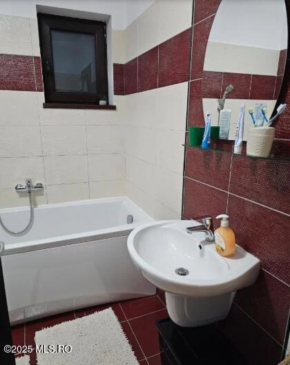 Strada EROILOR, Bragadiru, Bucuresti Ilfov, 2 Dormitor Dormitoare, 2 BaieBăi,Apartament,Anunturi Verificate,EROILOR,0,F1-233775
