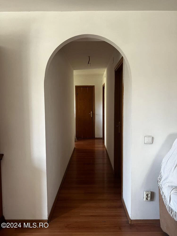 Prelungirea TESLEI, Bucuresti, Bucuresti Ilfov, 7 Dormitor Dormitoare, 3 BaieBăi,Casa/Vila,Anunturi Verificate,TESLEI,0,F1-227347