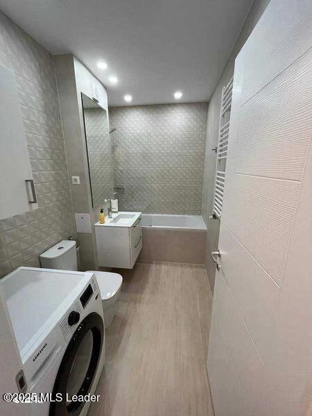 Bulevardul THEODOR PALLADY, Bucuresti, Bucuresti Ilfov, 0 , 1 BaieBăi,Apartament,Anunturi Verificate,THEODOR PALLADY,0,F1-237484