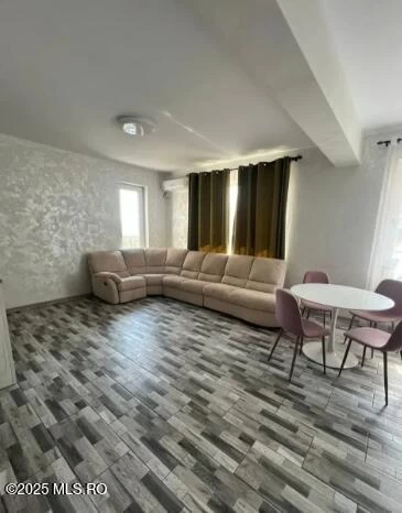 Prelungirea D12, Navodari, Constanta, 1 Dormitor Dormitoare, 1 BaieBăi,Apartament,Anunturi Verificate,D12,0,F5-53214