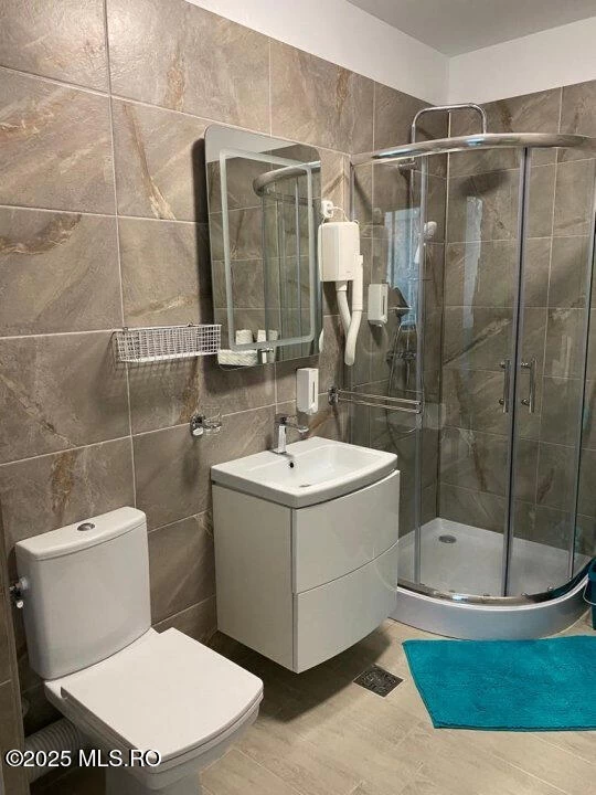 Prelungirea D13, Navodari, Constanta, 1 Dormitor Dormitoare, 1 BaieBăi,Apartament,Anunturi Verificate,D13,0,F5-53584