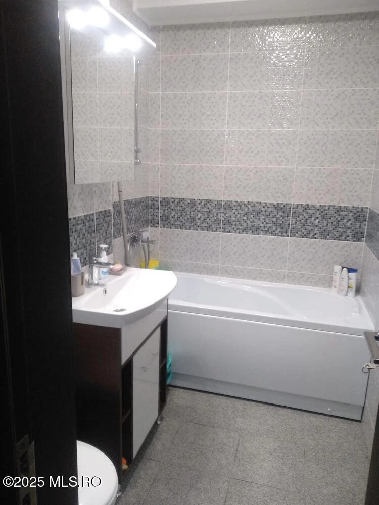 Strada 23 AUGUST, Eforie Nord, Constanta, 1 Dormitor Dormitoare, 1 BaieBăi,Apartament,Anunturi Verificate,23 AUGUST,0,F5-52681