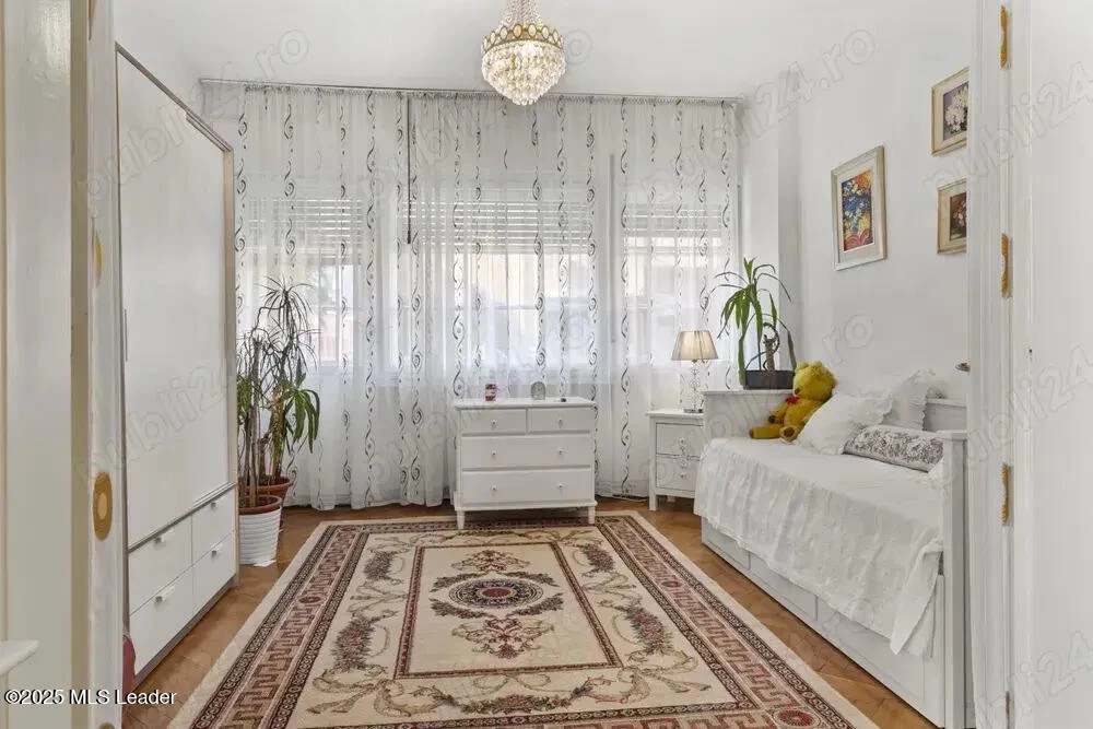 Piata SFINTII VOIEVOZI, Bucuresti, Bucuresti Ilfov, 3 Dormitor Dormitoare, 2 BaieBăi,Apartament,Anunturi Verificate,SFINTII VOIEVOZI,0,F1-242223
