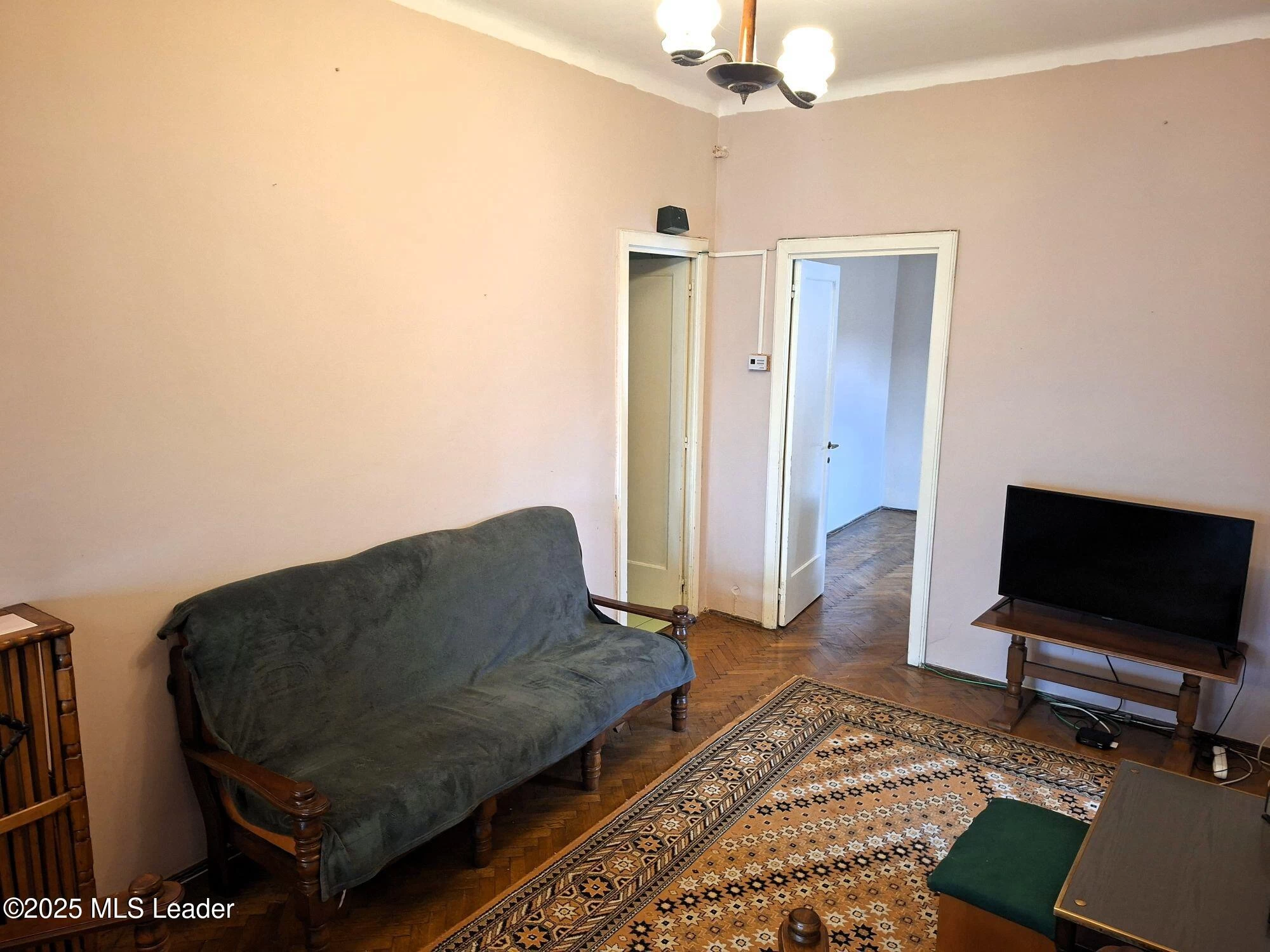 Strada MR. RACOTEANU ION 16 Et. 1, Bucuresti, Bucuresti Ilfov, 030891, 2 Dormitoare Dormitoare, 1 BaieBăi,Apartament,Reprezentari Comision 0%,MR. RACOTEANU ION,0,01-6696
