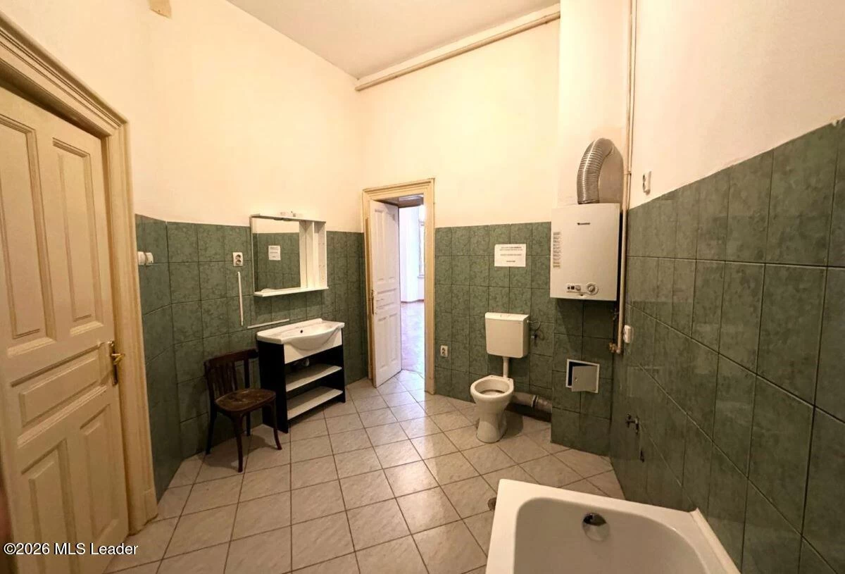 Bulevardul CAROL I 59 Etaj.1, Ap.4, Bucuresti, Bucuresti Ilfov, 030167, 6 Dormitoare Dormitoare, 3 BăiBăi,Apartament,Reprezentari Comision 0%,CAROL I,0,01-6715