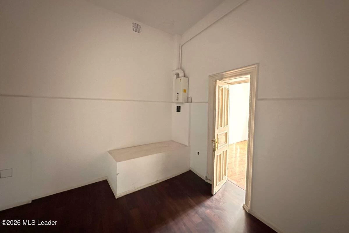 Bulevardul CAROL I 59 Etaj.1, Ap.3, Bucuresti, Bucuresti Ilfov, 030167, 6 Dormitoare Dormitoare, 4 BăiBăi,Apartament,Reprezentari Comision 0%,CAROL I,0,01-6714