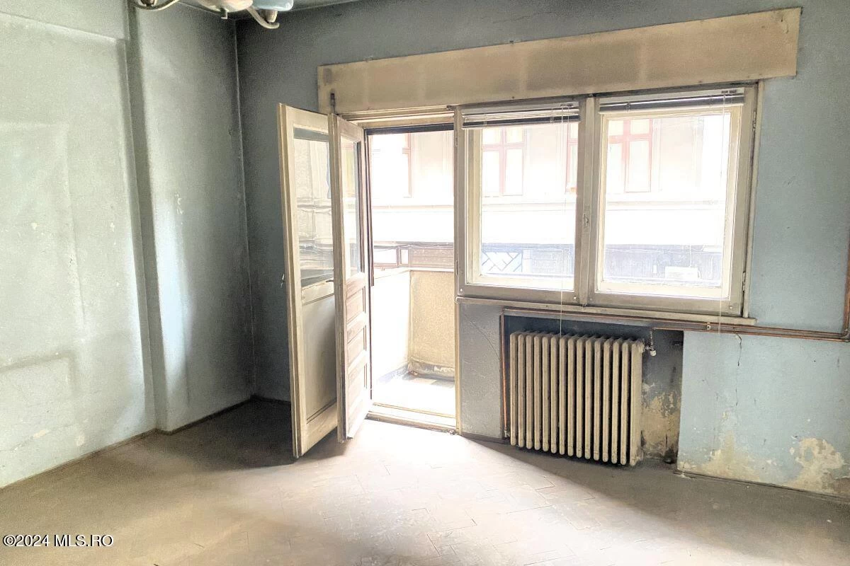 Strada SFINTILOR 10 Etaj 1, Ap. 4, Bucuresti, Bucuresti Ilfov, 030167, 2 Dormitoare Dormitoare, 2 BăiBăi,Apartament,Reprezentari Comision 0%,SFINTILOR,0,01-6266