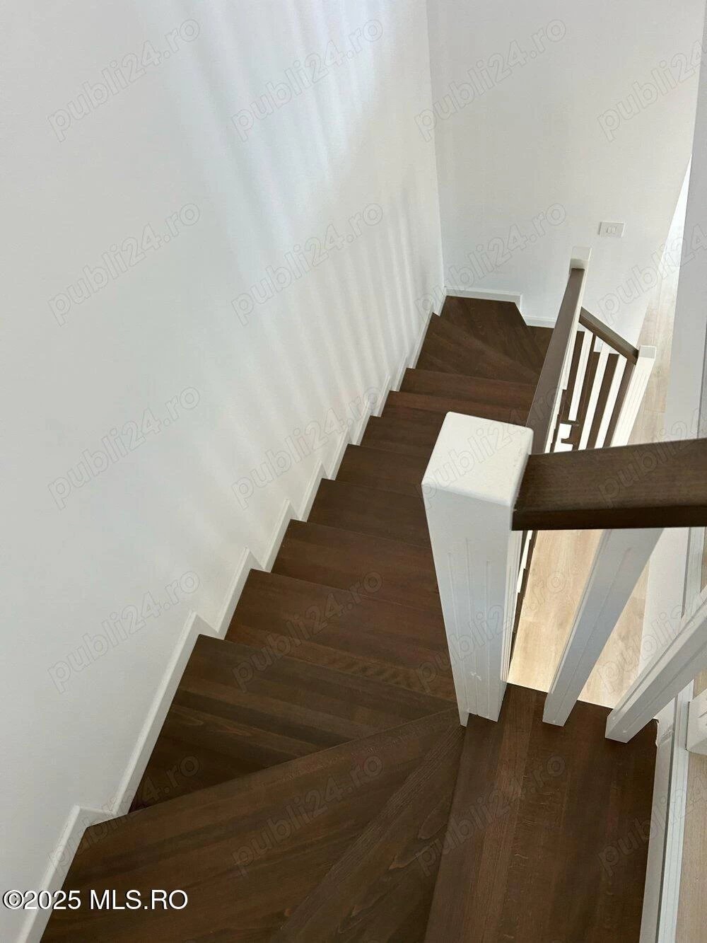 Strada POLITETII, Mosnita Noua, Timis, 4 Dormitoare Dormitoare, 4 BăiBăi,Casa/Vila,Anunturi Verificate,POLITETII,0,F3-43351