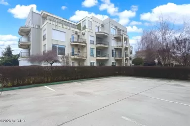 Strada D5 7 Corp B, Et.1, Ap.8, Navodari, Constanta, 905700, 1 Dormitor Dormitoare, 2 BăiBăi,Apartament,Reprezentari Comision 0%,D5,0,05-2635