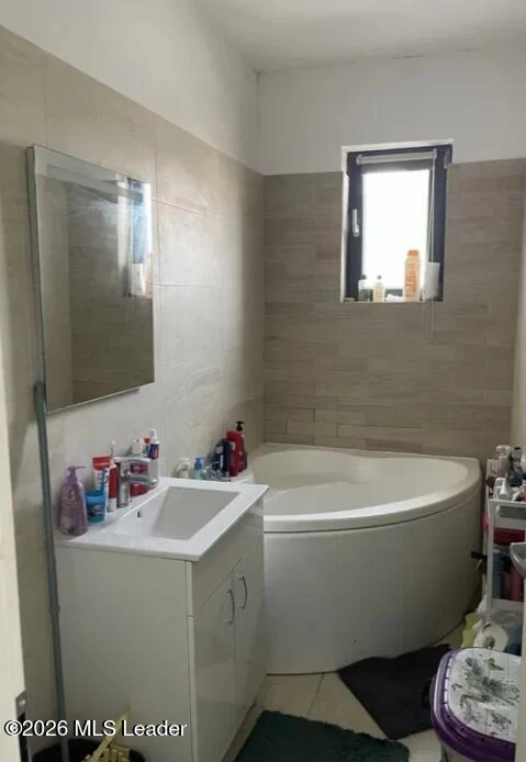 Strada SAFIRULUI, Bragadiru, Bucuresti Ilfov, 2 Dormitoare Dormitoare, 1 BaieBăi,Apartament,Anunturi Verificate,SAFIRULUI,0,F1-248176