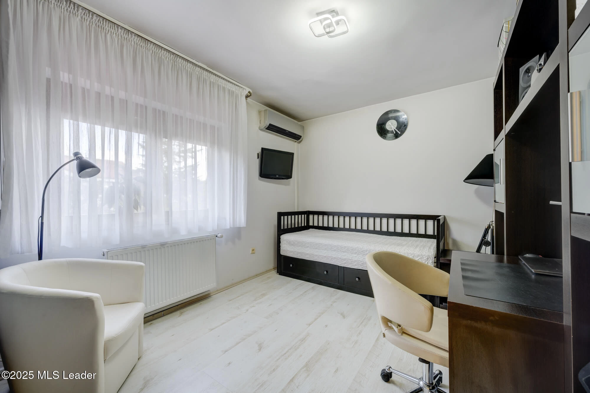 Strada EROU IANCU NICOLAE 103 Complex Gama, Vila F17, Bucuresti, Bucuresti Ilfov, 077190, 2 Dormitoare Dormitoare, 2 BăiBăi,Casa/Vila,Reprezentari Comision 0%,EROU IANCU NICOLAE,0,01-6606
