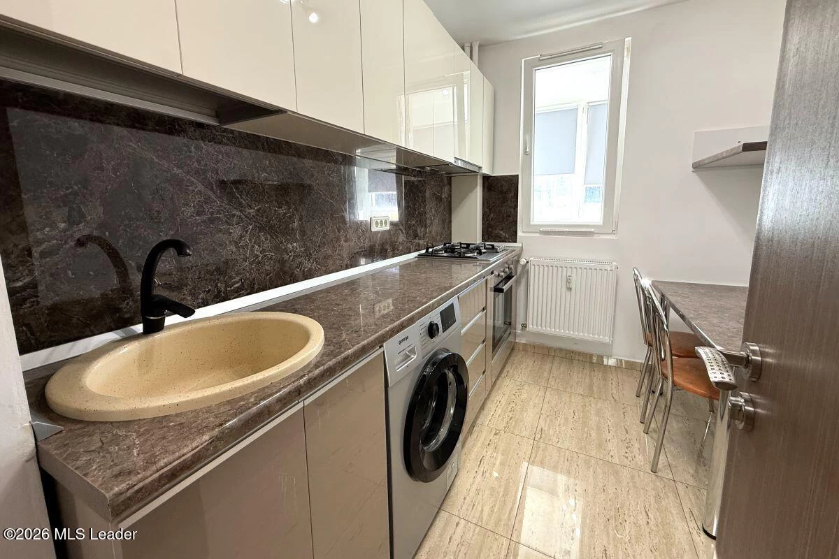 Prelungirea GHENCEA 14 BL.R1, sc.A, et.3, ap.13, Bucuresti, Bucuresti Ilfov, 061706, 1 Dormitor Dormitoare, 1 BaieBăi,Apartament,Reprezentari Comision 0%,GHENCEA,0,01-6790