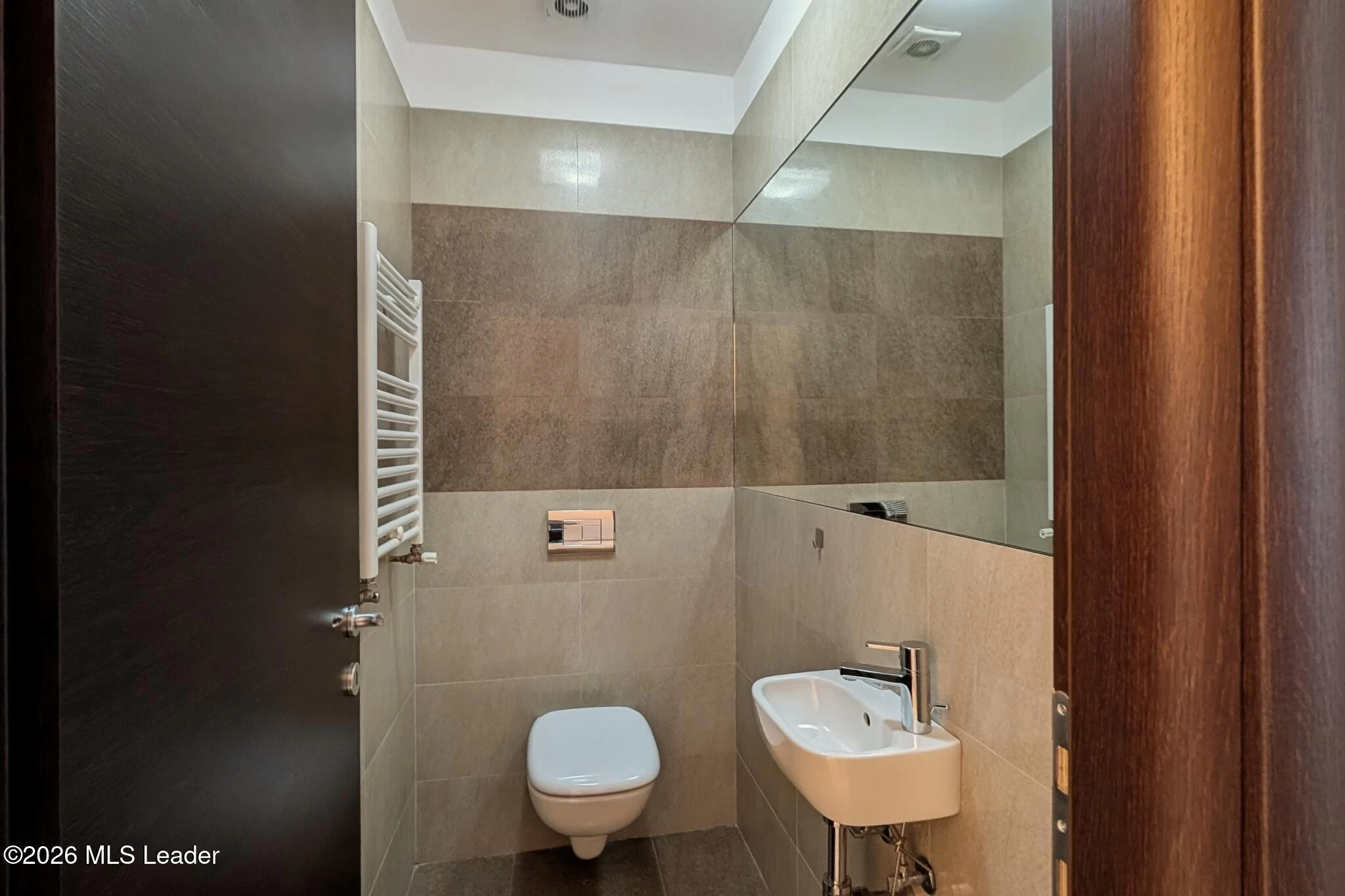 Strada LT. AV. CARANDA GHEORGHE 42 Et. 4, Ap. 27, Bucuresti, Bucuresti Ilfov, 060134, 2 Dormitoare Dormitoare, 2 BăiBăi,Apartament,Reprezentari Comision 0%,LT. AV. CARANDA GHEORGHE,0,01-6821