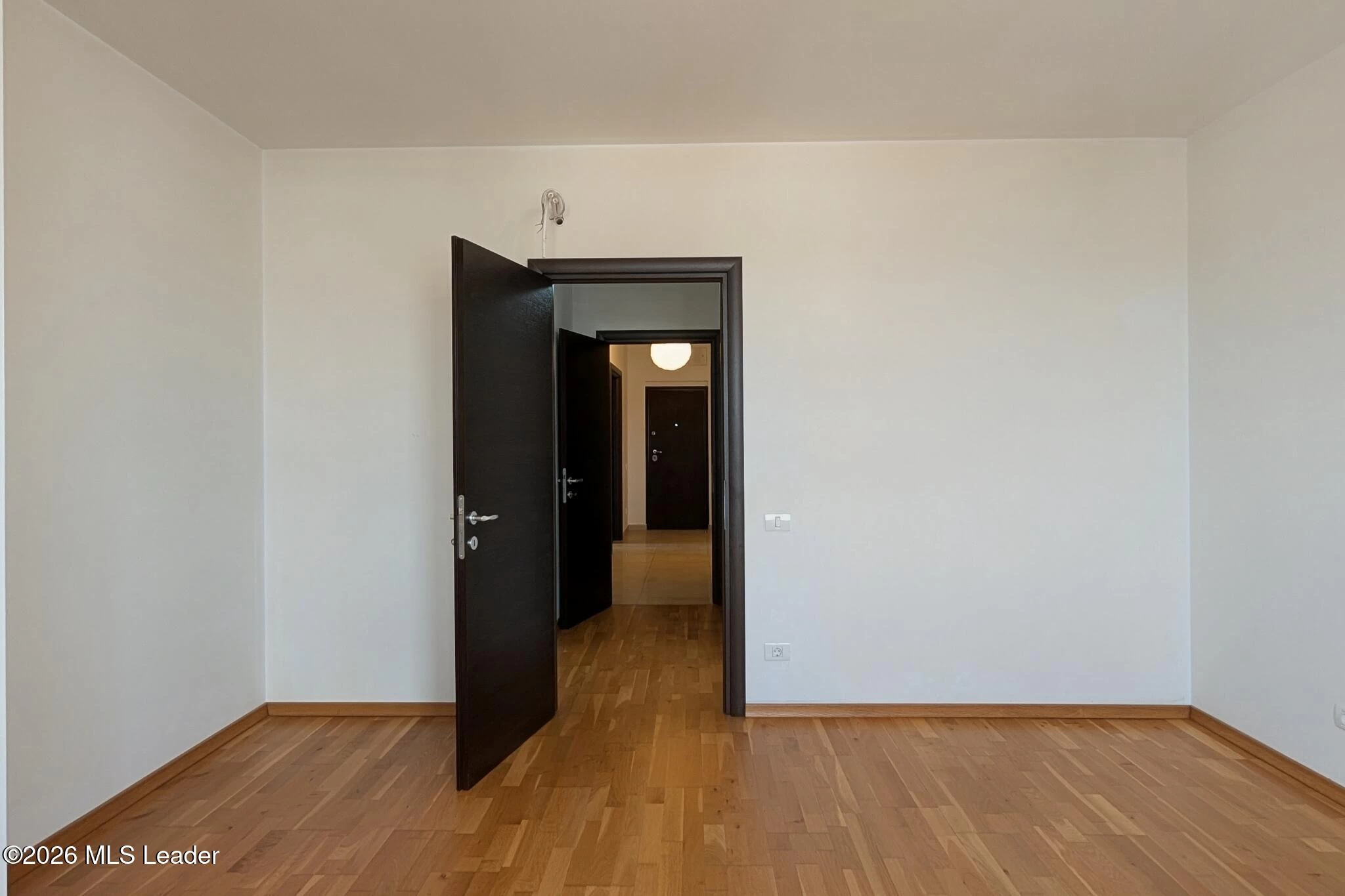 Strada LT. AV. CARANDA GHEORGHE 42 Et. 4, Ap. 27, Bucuresti, Bucuresti Ilfov, 060134, 2 Dormitoare Dormitoare, 2 BăiBăi,Apartament,Reprezentari Comision 0%,LT. AV. CARANDA GHEORGHE,0,01-6821