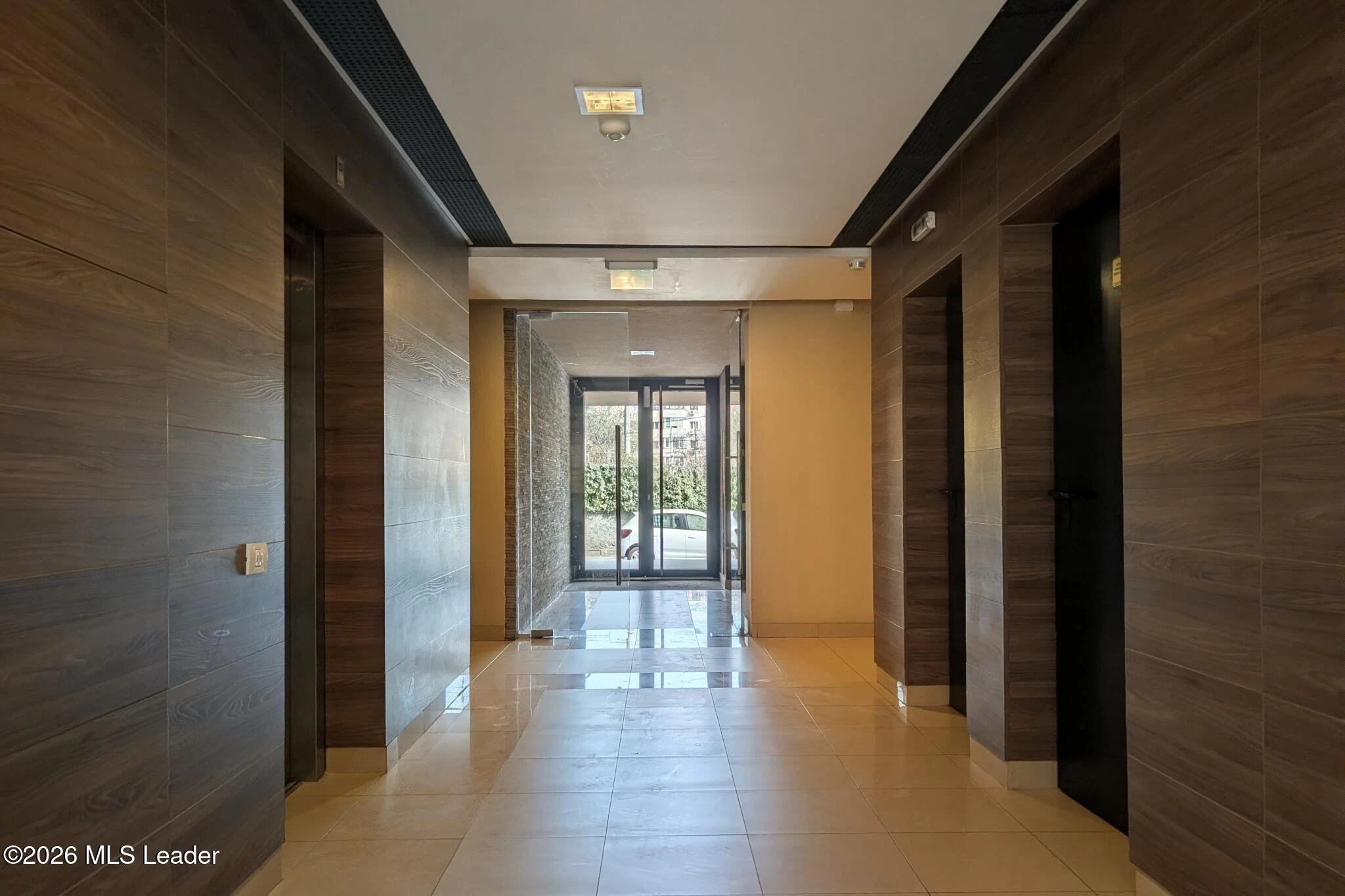 Strada LT. AV. CARANDA GHEORGHE 42 Et. 4, Ap. 27, Bucuresti, Bucuresti Ilfov, 060134, 2 Dormitoare Dormitoare, 2 BăiBăi,Apartament,Reprezentari Comision 0%,LT. AV. CARANDA GHEORGHE,0,01-6821