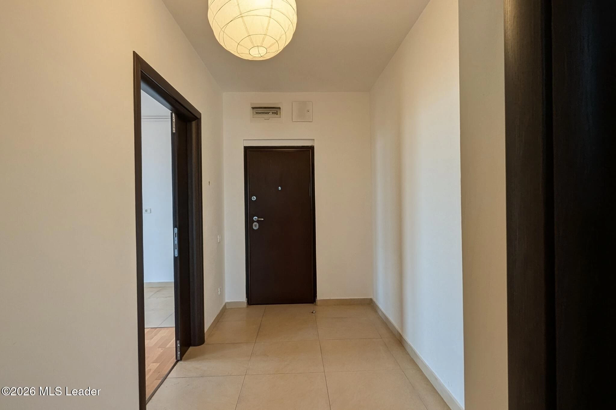 Strada LT. AV. CARANDA GHEORGHE 42 Et. 4, Ap. 27, Bucuresti, Bucuresti Ilfov, 060134, 2 Dormitoare Dormitoare, 2 BăiBăi,Apartament,Reprezentari Comision 0%,LT. AV. CARANDA GHEORGHE,0,01-6821