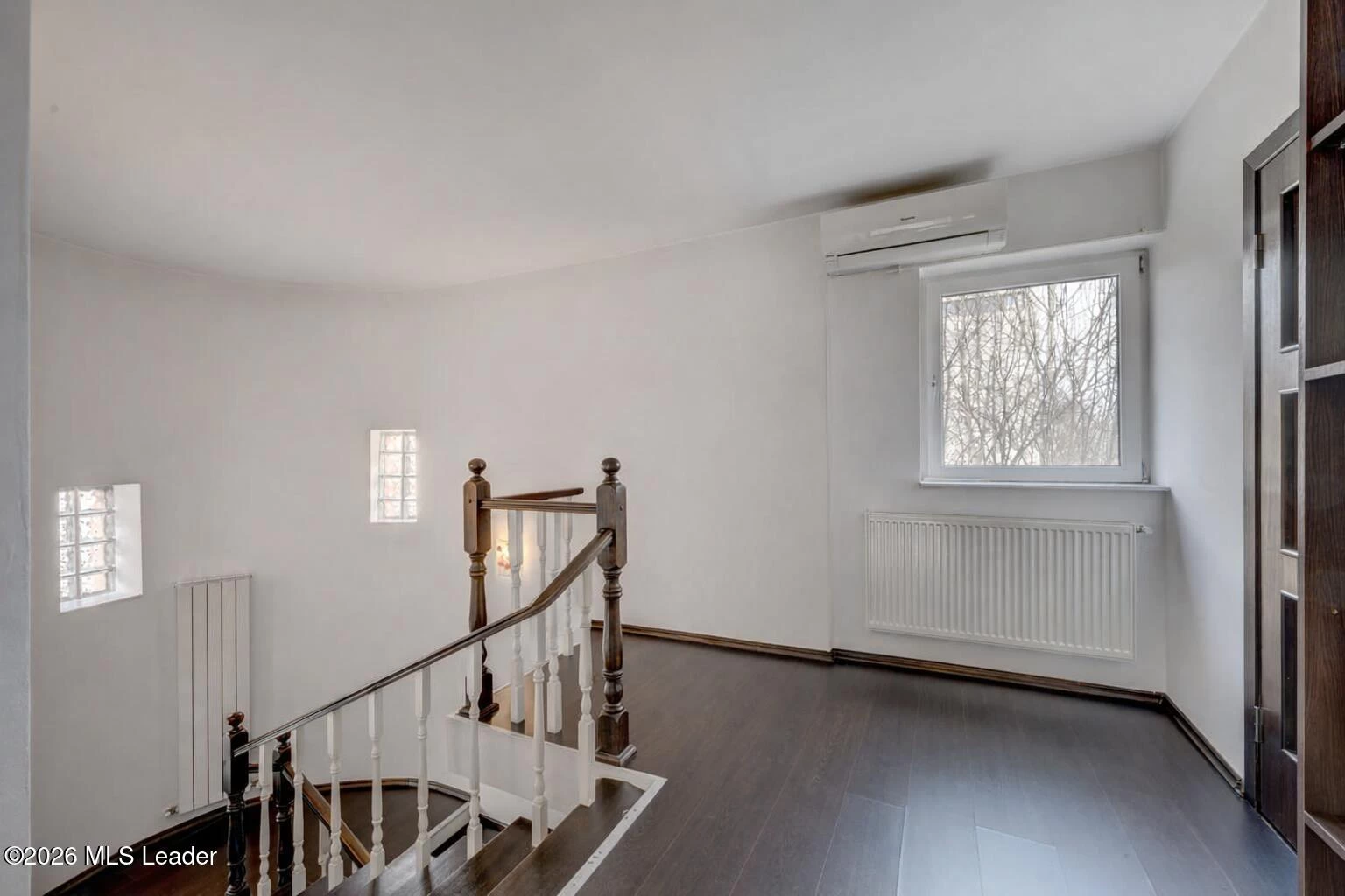 Strada 1 MAI 31 A, Mogosoaia, Bucuresti Ilfov, 077135, 4 Dormitoare Dormitoare, 3 BăiBăi,Casa/Vila,Reprezentari Comision 0%,1 MAI,0,01-6830