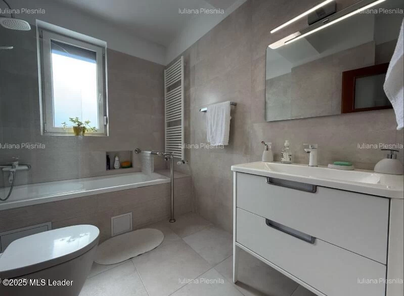 Strada STRABUNA, Bucuresti, Bucuresti Ilfov, 0 , 3 BăiBăi,Apartament,Anunturi Verificate,STRABUNA,0,F1-250084