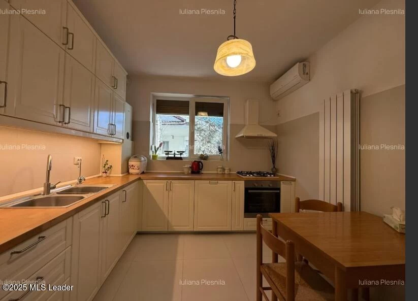 Strada STRABUNA, Bucuresti, Bucuresti Ilfov, 0 , 3 BăiBăi,Apartament,Anunturi Verificate,STRABUNA,0,F1-250084