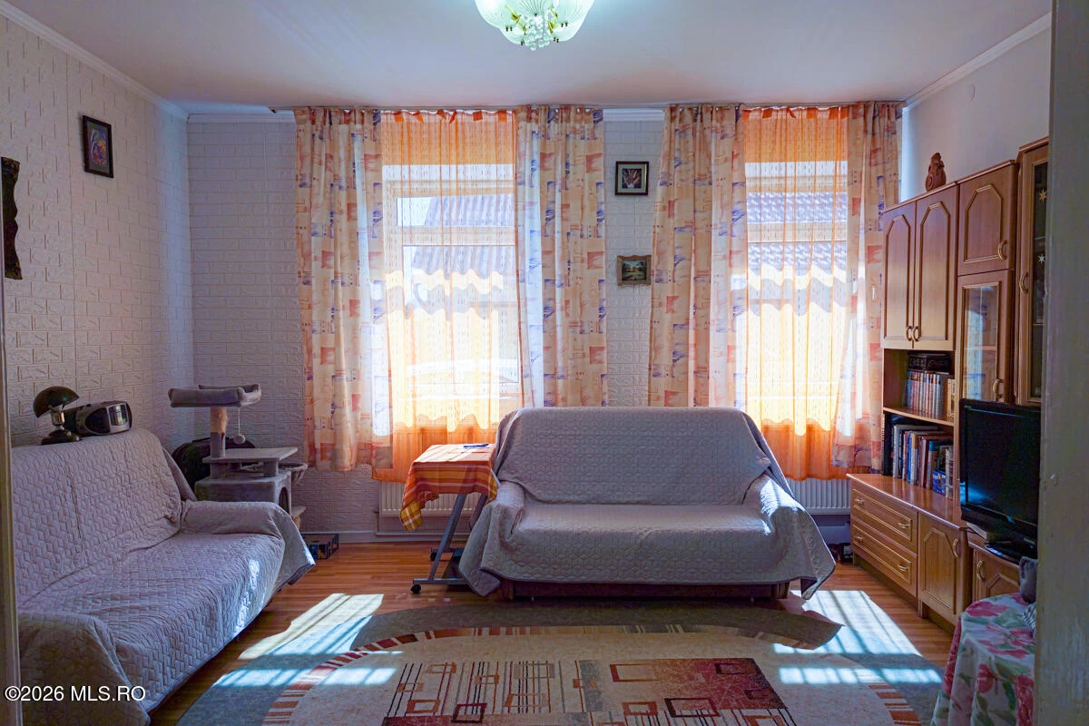 Strada CRONICARUL ION NECULCE 11, Timisoara, Timis, 300109, 4 Dormitoare Dormitoare, 3 BăiBăi,Casa/Vila,Reprezentari Comision 0%,CRONICARUL ION NECULCE,0,03-370