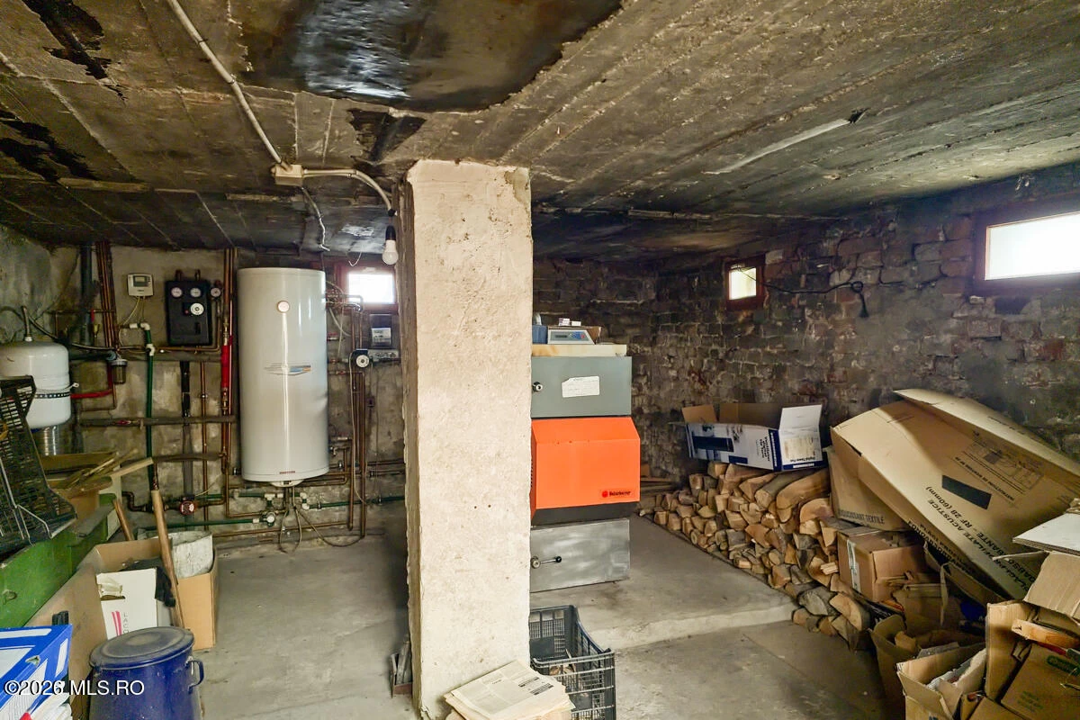 Strada CRONICARUL ION NECULCE 11, Timisoara, Timis, 300109, 4 Dormitoare Dormitoare, 3 BăiBăi,Casa/Vila,Reprezentari Comision 0%,CRONICARUL ION NECULCE,0,03-370