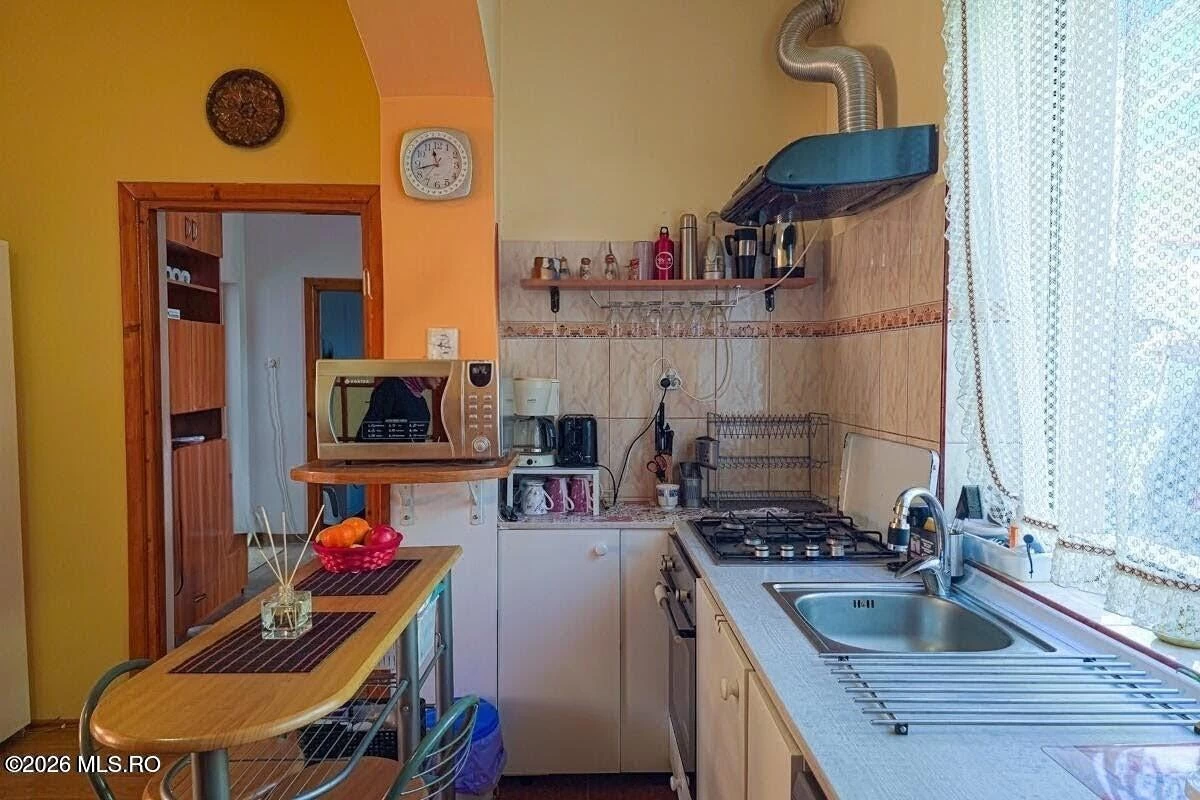 Strada CRONICARUL ION NECULCE 11, Timisoara, Timis, 300109, 4 Dormitoare Dormitoare, 3 BăiBăi,Casa/Vila,Reprezentari Comision 0%,CRONICARUL ION NECULCE,0,03-370