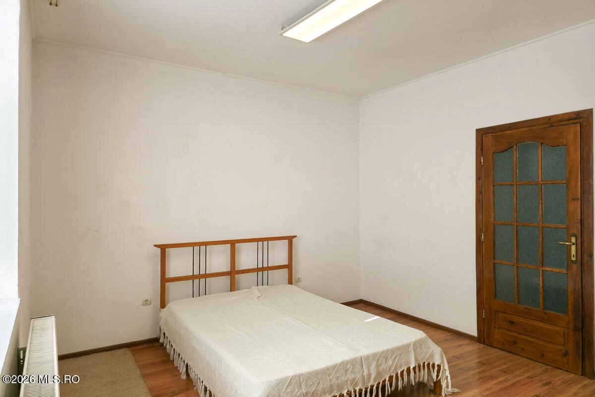 Strada CRONICARUL ION NECULCE 11, Timisoara, Timis, 300109, 4 Dormitoare Dormitoare, 3 BăiBăi,Casa/Vila,Reprezentari Comision 0%,CRONICARUL ION NECULCE,0,03-370