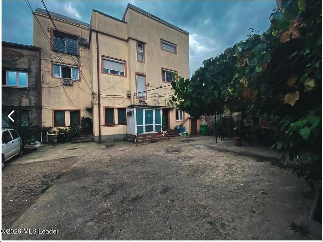 Strada ZEFIRULUI, Bucuresti, Bucuresti Ilfov, 3 Dormitoare Dormitoare, 2 BăiBăi,Casa/Vila,Anunturi Verificate,ZEFIRULUI,0,F1-250402