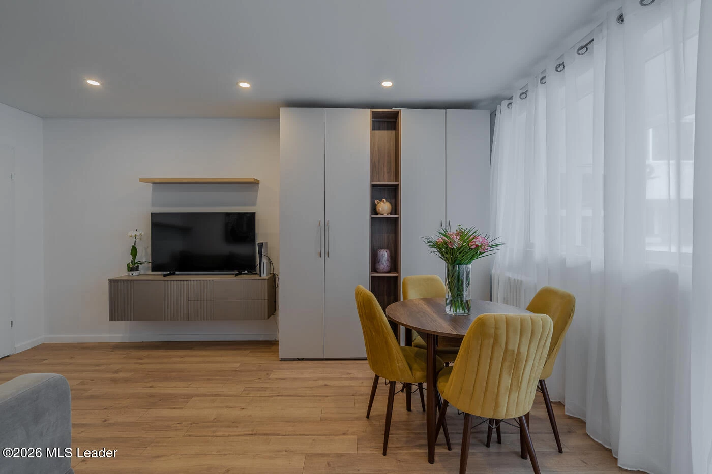 Strada RAUL DORNA 6 bl Z46.ap 17, Bucuresti, Bucuresti Ilfov, 061582, 2 Dormitoare Dormitoare, 1 BaieBăi,Apartament,Reprezentari Comision 0%,RAUL DORNA,0,01-6849