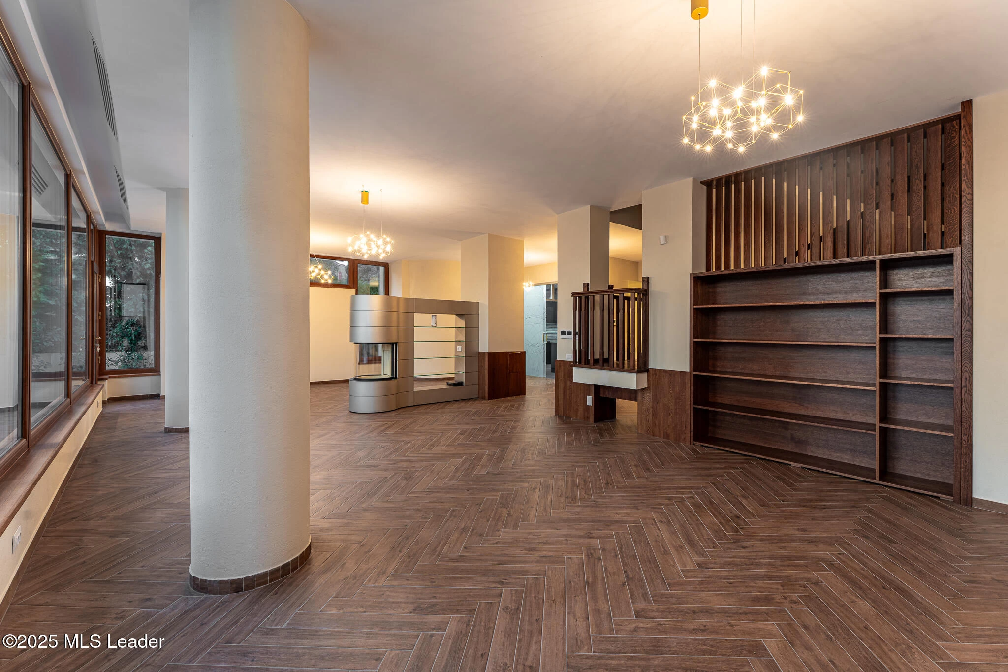Strada PLANTELOR 25, Mogosoaia, Bucuresti Ilfov, 077135, 6 Dormitoare Dormitoare, 6 BăiBăi,Casa/Vila,Reprezentari Comision 0%,PLANTELOR,0,01-6855
