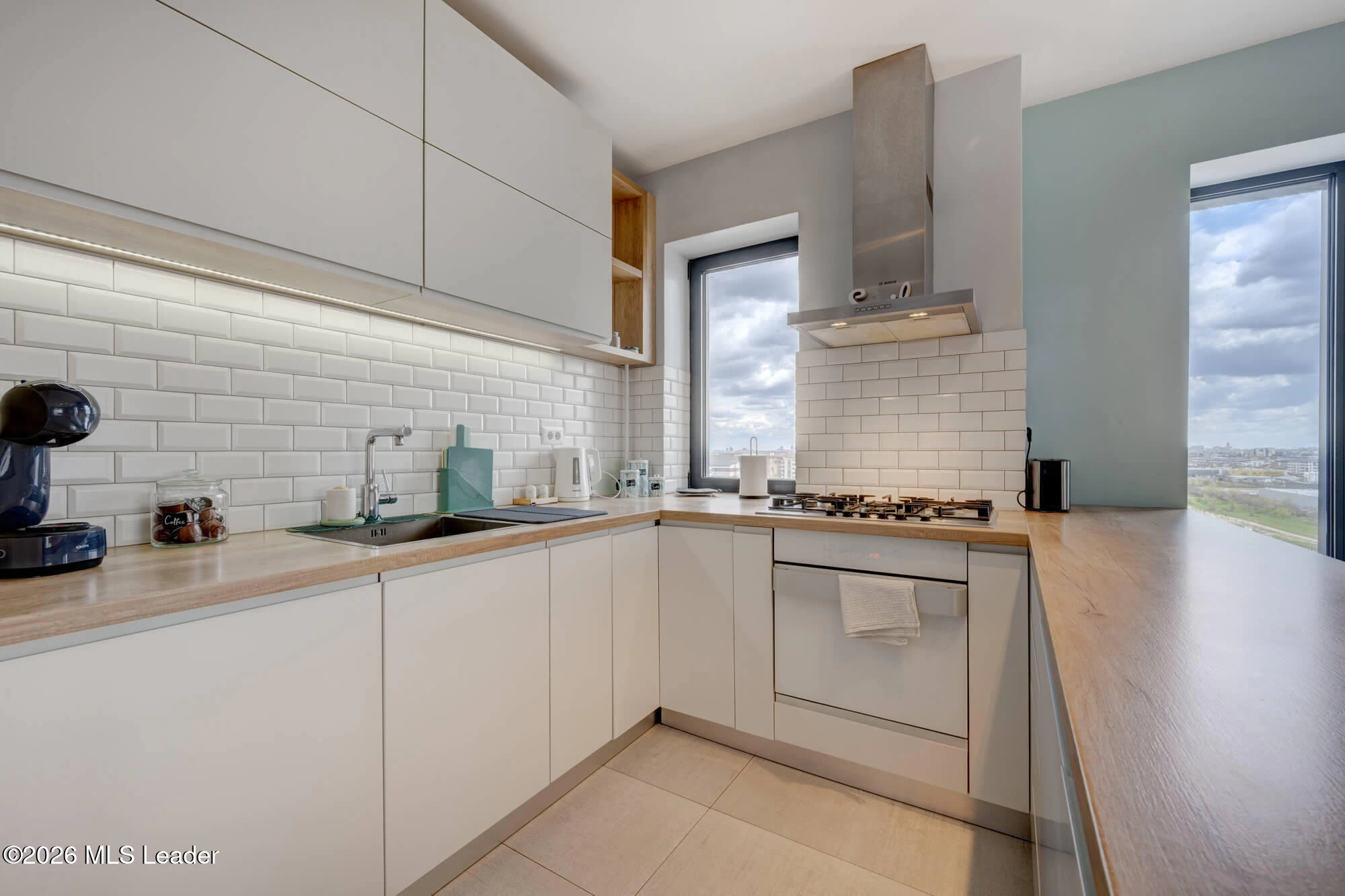 Strada SG. ILIE PETRE 100 et.10, ap.102, Chiajna, Bucuresti Ilfov, 077040, 3 Dormitoare Dormitoare, 2 BăiBăi,Apartament,Reprezentari Comision 0%,SG. ILIE PETRE,0,01-6856