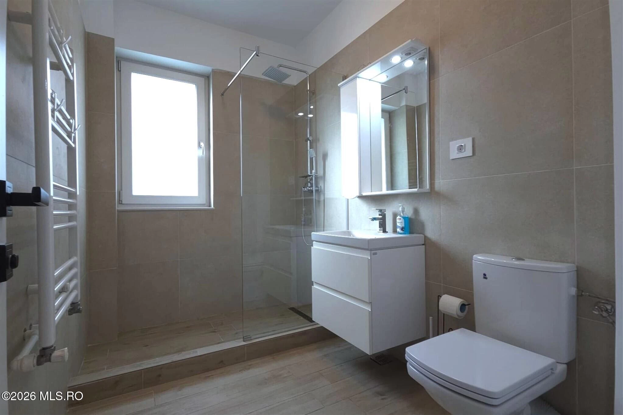 Strada D7 nr.5 Parter, Ap.6, Navodari, Constanta, 905700, 1 Dormitor Dormitoare, 1 BaieBăi,Apartament,Reprezentari Comision 0%,D7,0,05-2658