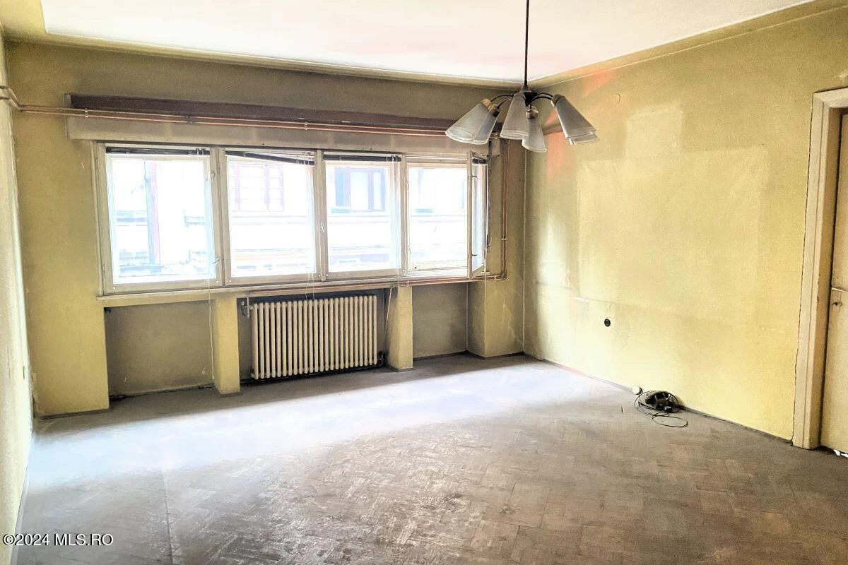 Strada SFINTILOR 10 Etaj 1, Ap. 4, Bucuresti, Bucuresti Ilfov, 030167, 2 Dormitoare Dormitoare, 2 BăiBăi,Apartament,Reprezentari Comision 0%,SFINTILOR,0,01-6266