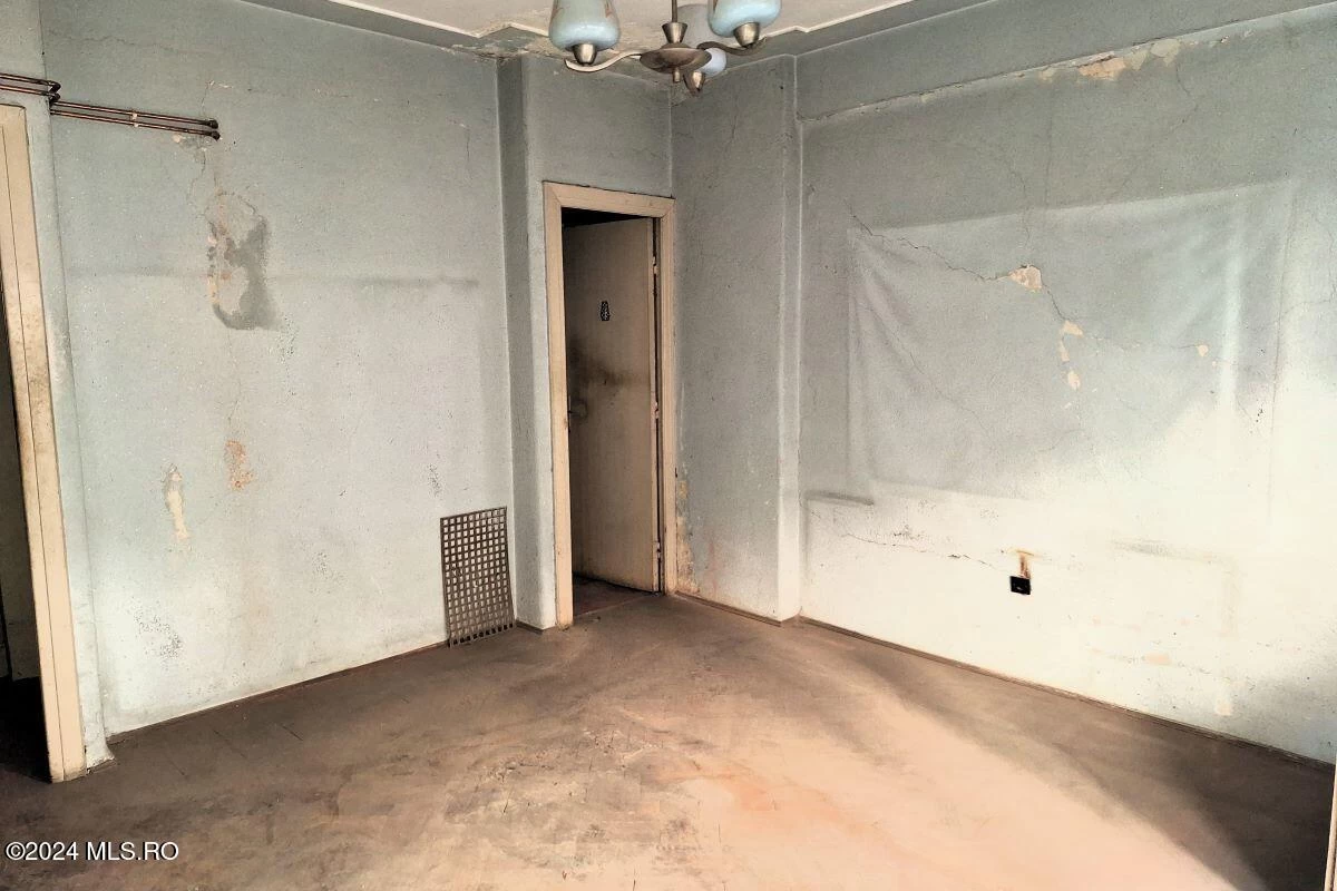 Strada SFINTILOR 10 Etaj 1, Ap. 4, Bucuresti, Bucuresti Ilfov, 030167, 2 Dormitoare Dormitoare, 2 BăiBăi,Apartament,Reprezentari Comision 0%,SFINTILOR,0,01-6266