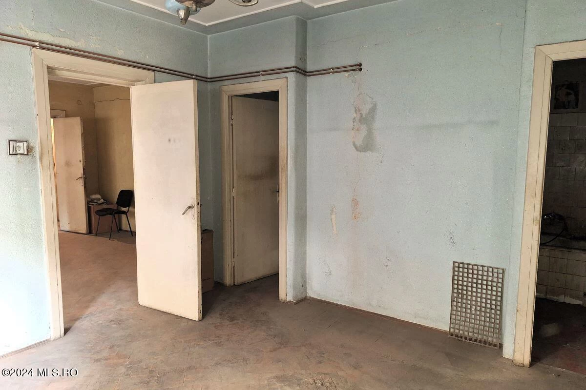 Strada SFINTILOR 10 Etaj 1, Ap. 4, Bucuresti, Bucuresti Ilfov, 030167, 2 Dormitoare Dormitoare, 2 BăiBăi,Apartament,Reprezentari Comision 0%,SFINTILOR,0,01-6266