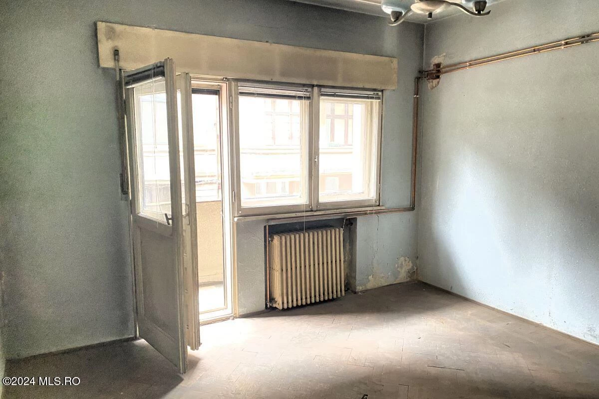 Strada SFINTILOR 10 Etaj 1, Ap. 4, Bucuresti, Bucuresti Ilfov, 030167, 2 Dormitoare Dormitoare, 2 BăiBăi,Apartament,Reprezentari Comision 0%,SFINTILOR,0,01-6266