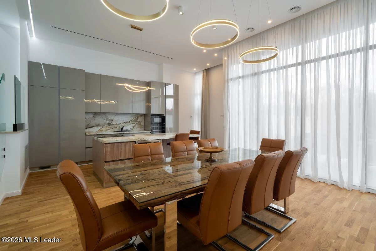 Strada LAPUSNEANU ALEXANDRU 21 Casa Como, Voluntari, Bucuresti Ilfov, 077190, 3 Dormitoare Dormitoare, 4 BăiBăi,Casa/Vila,Reprezentari Comision 0%,LAPUSNEANU ALEXANDRU,0,01-6477