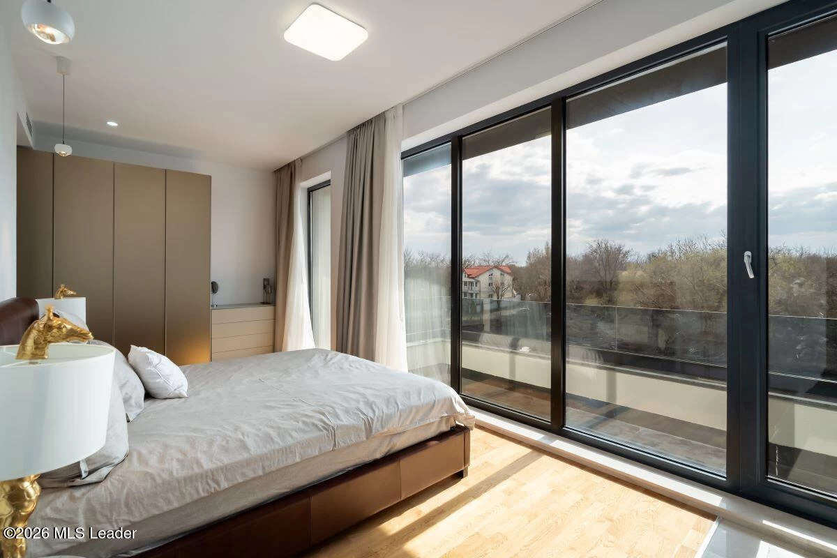 Strada LAPUSNEANU ALEXANDRU 21 Casa Como, Voluntari, Bucuresti Ilfov, 077190, 3 Dormitoare Dormitoare, 4 BăiBăi,Casa/Vila,Reprezentari Comision 0%,LAPUSNEANU ALEXANDRU,0,01-6477